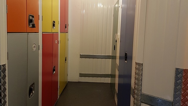 Cover 8e11aa93a3f1256677728f57d7ef6b15150dac5b17dfa2555169bcc220b1942a