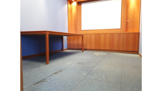 Cover a823c90d5757d77a4ffc33755079fa9ab6adb67d58095dc8be2d2670681e7378